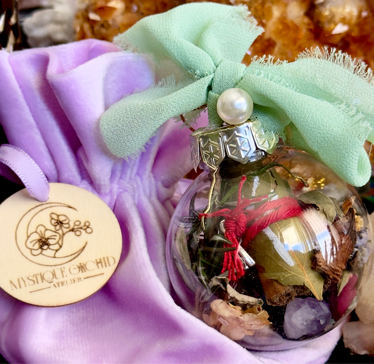 🎄 Yule Blessings “Spell” Baubles 🎄